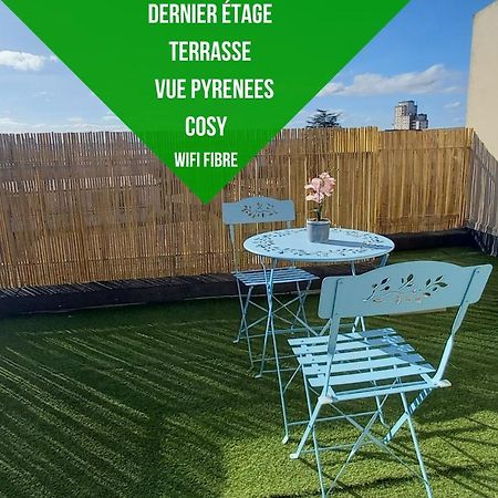 Le Belvedere Dernier Etage Avec Terrasse Wifi Fibre Apartment Tarbes Bagian luar foto