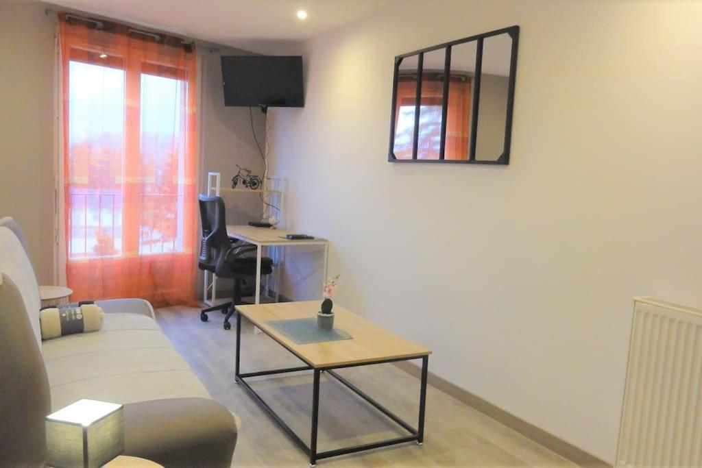 Le Belvedere Dernier Etage Avec Terrasse Wifi Fibre Apartment Tarbes Bagian luar foto